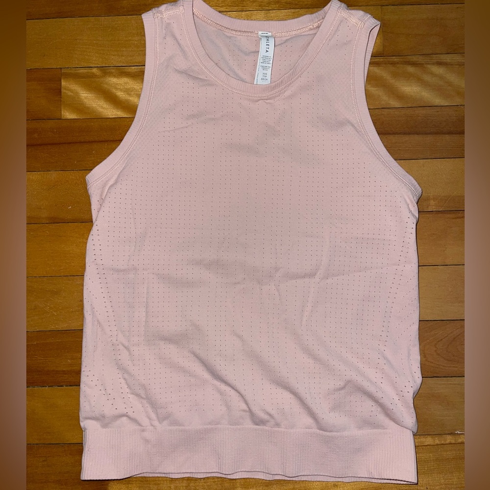 Athleta top